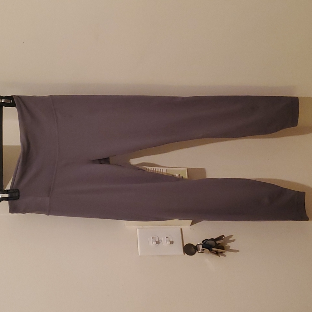 Athleta Elation leggings in Size S in good condition